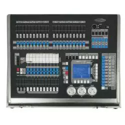 Console de lumières mobiles incluant flightcase Showtec Creator 1024 PRO